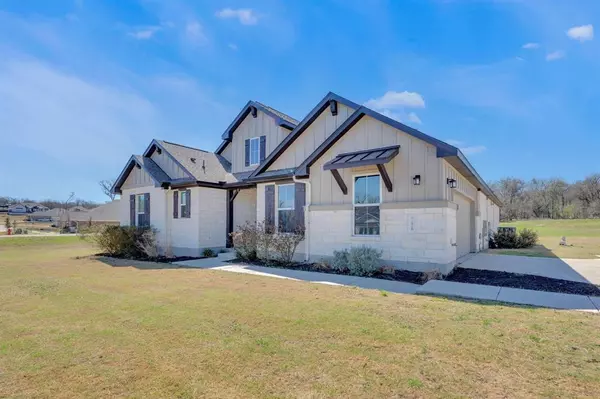 Cedar Creek, TX 78612,276 Raptor Beak WAY