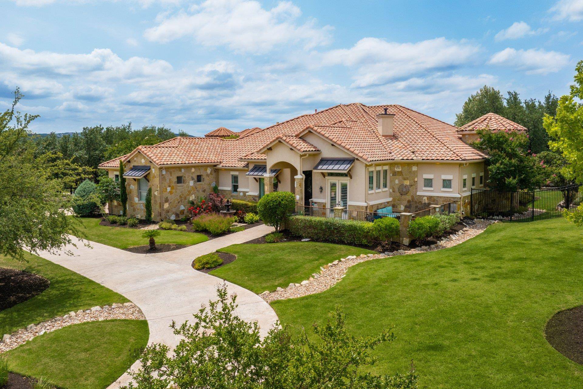 700 Zen Gardens TER, Austin, TX 78732