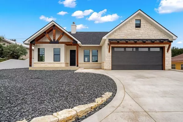207 S Southway DR, Kerrville, TX 78028