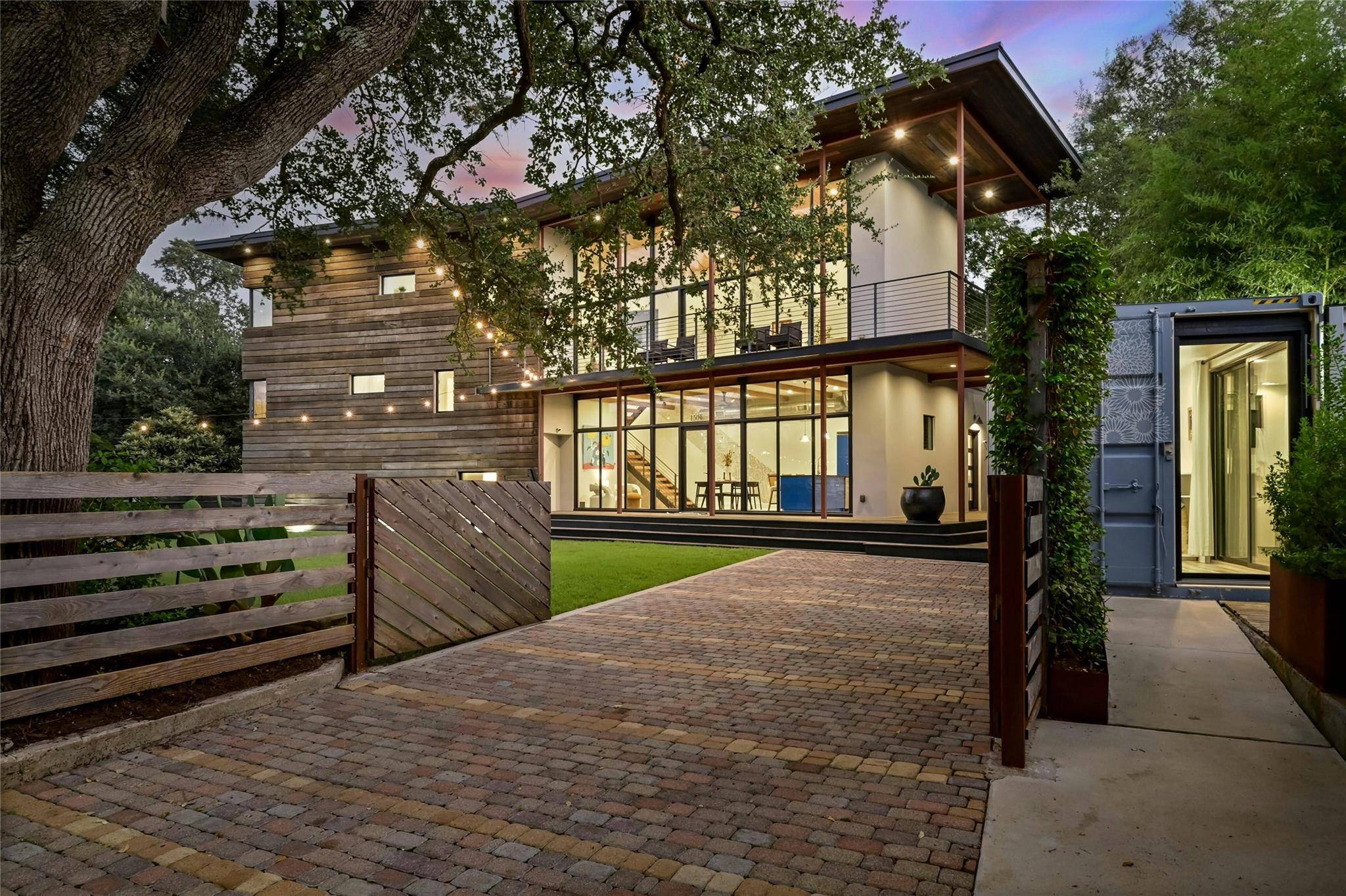 Austin, TX 78704,1501 Hillmont ST