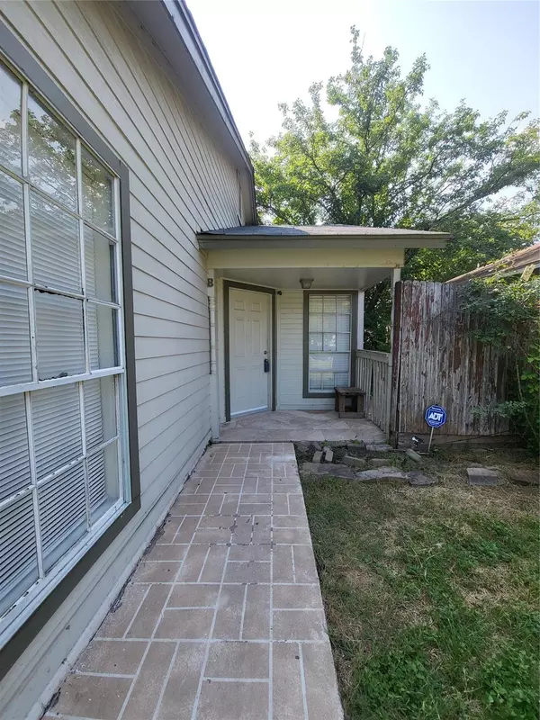 9712 Eastwend DR #B, Austin, TX 78753