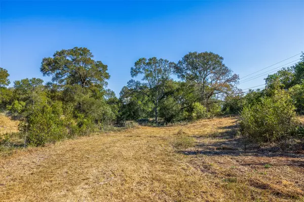 Lockhart, TX 78644,100 Westwood RD