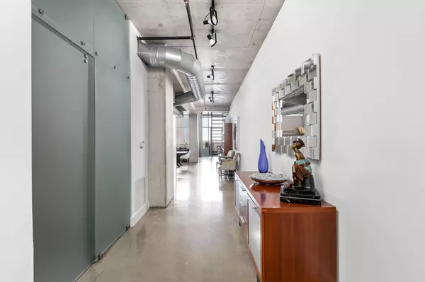 Austin, TX 78703,800 W 5th ST #1203