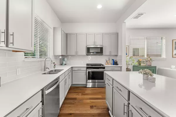 Austin, TX 78745,6800 Menchaca RD #37