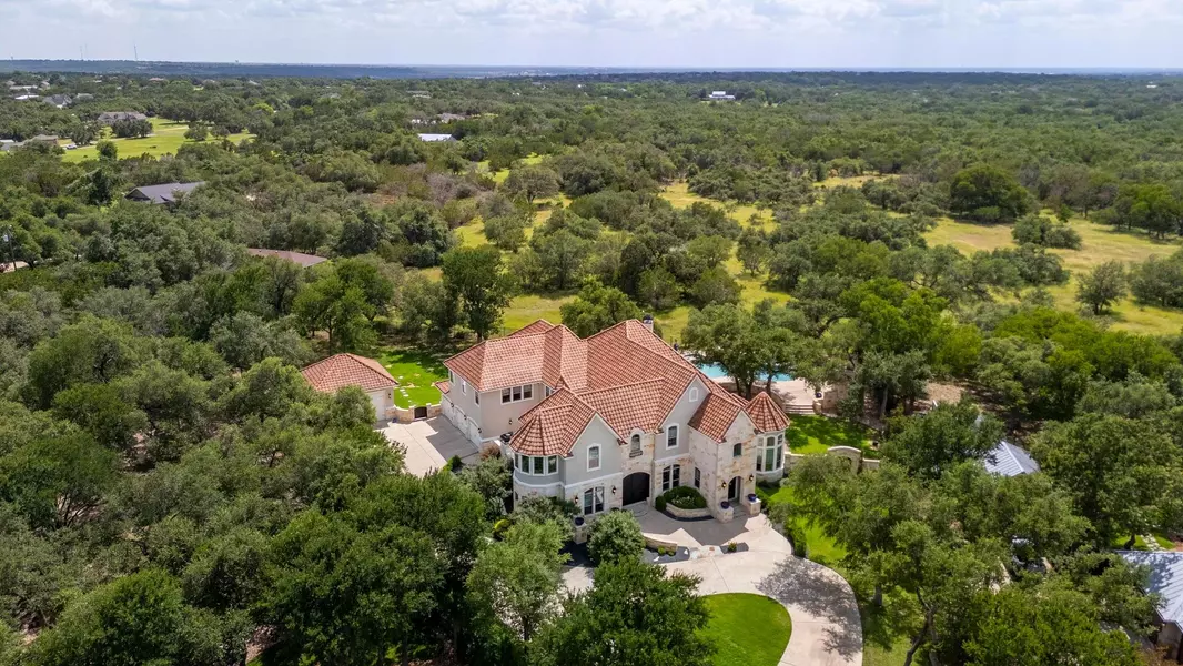 241 Gabriel Woods DR, Georgetown, TX 78633