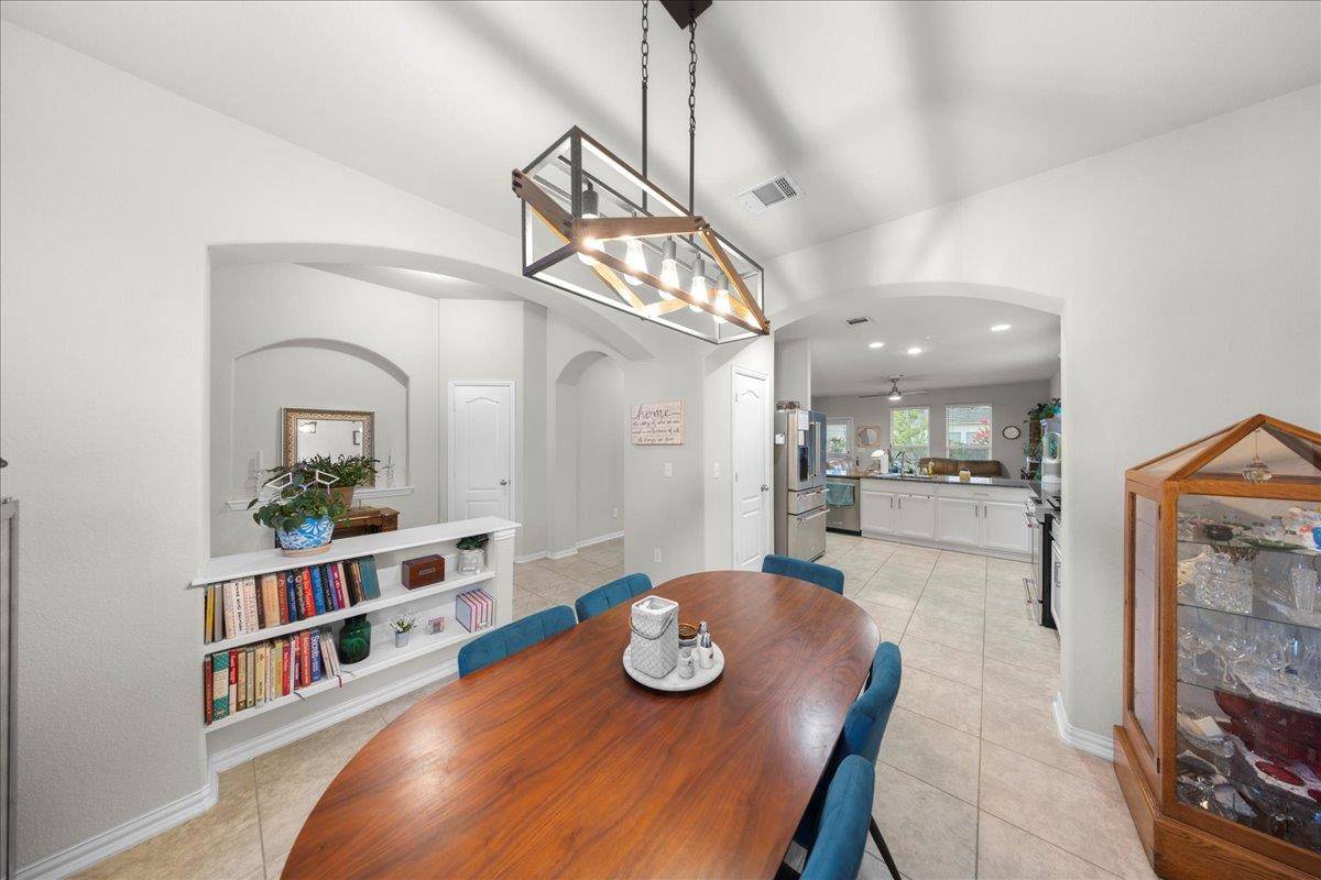 Buda, TX 78610,247 Joseph DR
