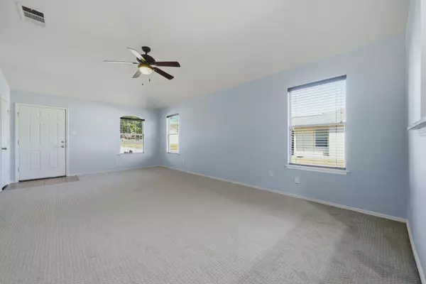 Elgin, TX 78621,18153 Basketflower BND