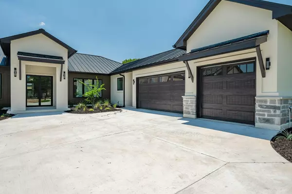 Dripping Springs, TX 78620,125 Stockman DR