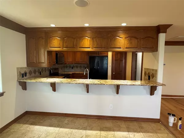 Spicewood, TX 78669,20700 E Lakeshore DR