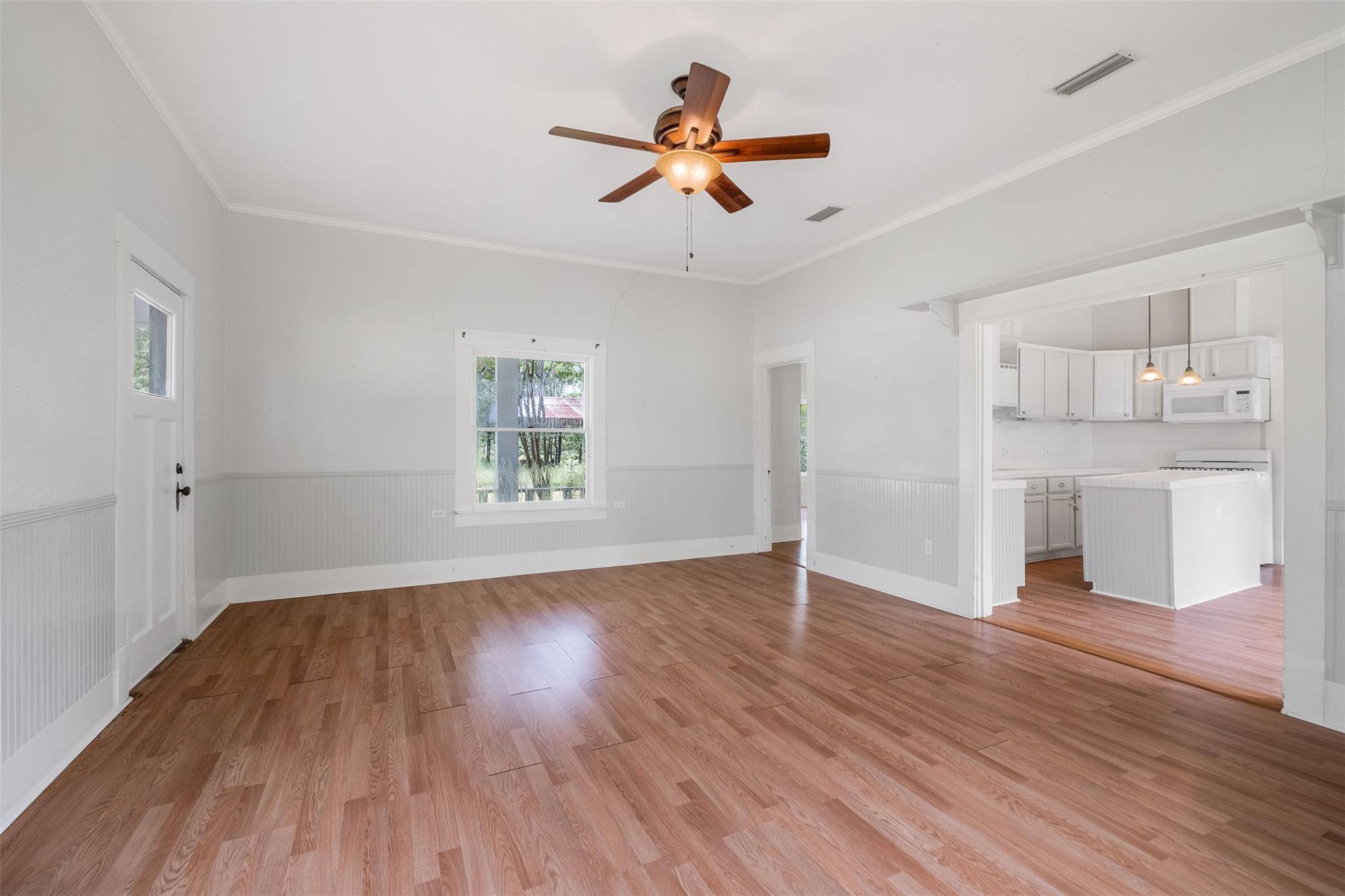 Smithville, TX 78957,507 Ash ST