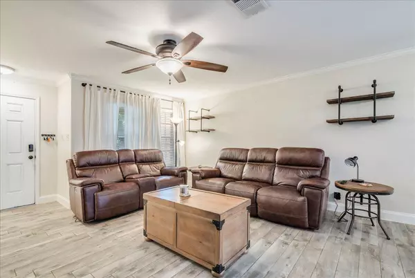 Hutto, TX 78634,217 Adriana LN