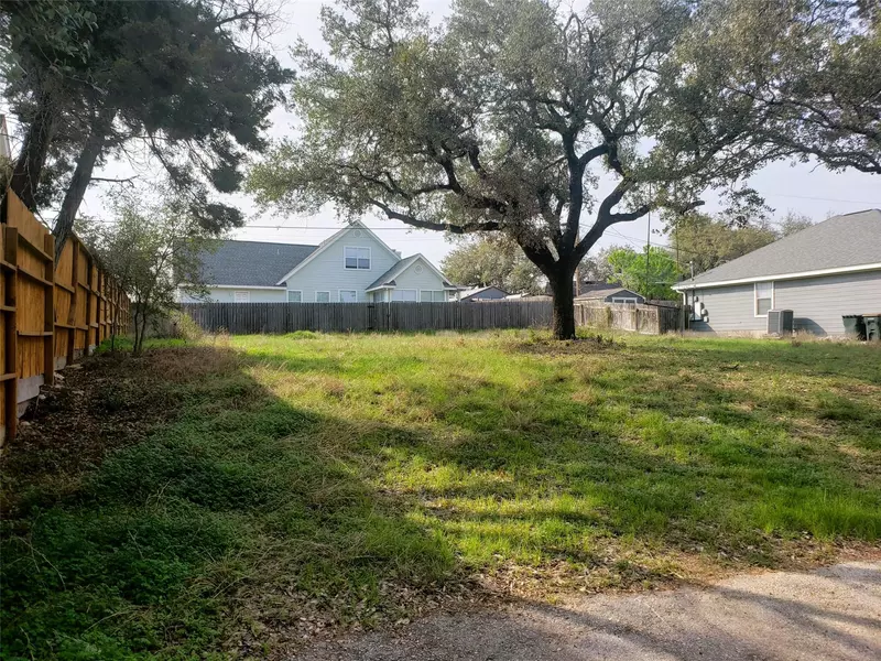 1906 Crazyhorse PASS, Austin, TX 78734