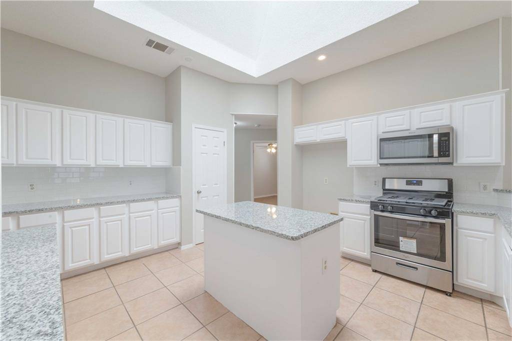 Austin, TX 78749,8309 Edgemoor PL