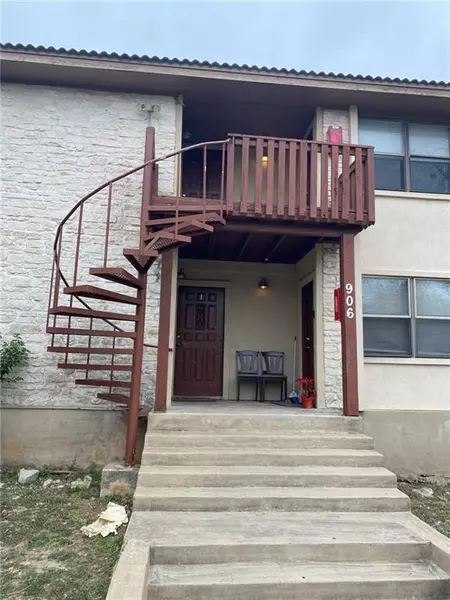 906 N Lbj DR #4, San Marcos, TX 78666