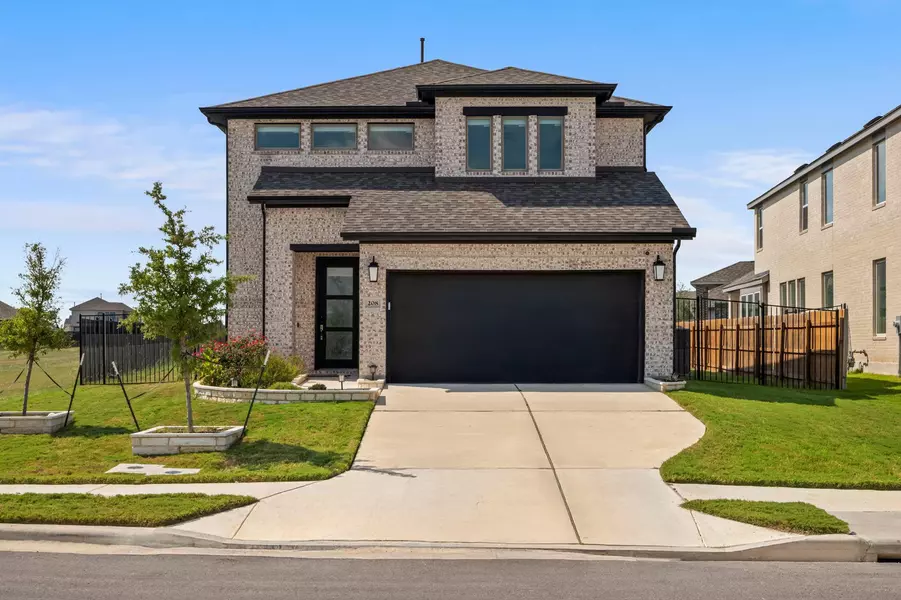 208 Dycus BND, Liberty Hill, TX 78642