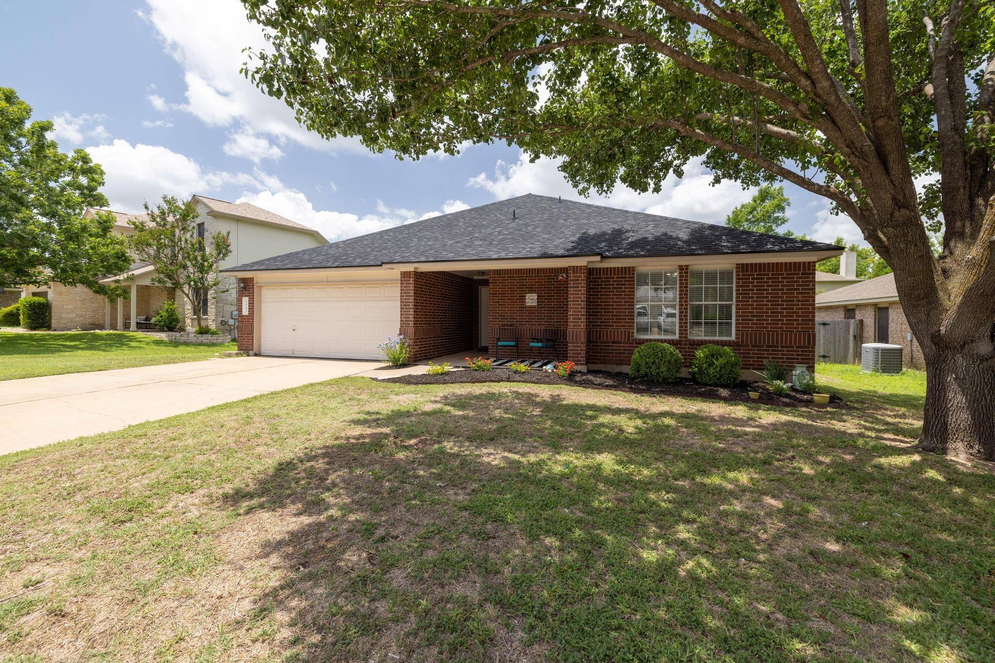 Cedar Park, TX 78613,1643 Abbey LN
