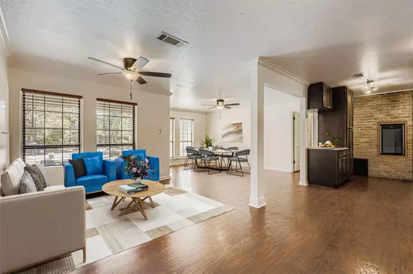 Austin, TX 78757,5702 Fairlane DR