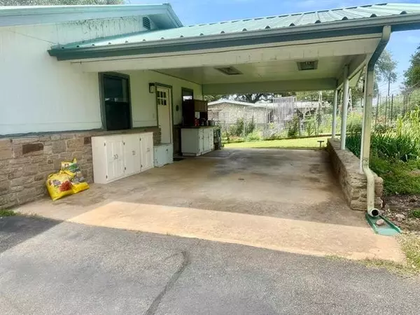 Tow, TX 78672,912 Cozy LN