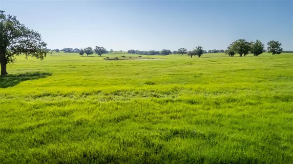 Rochelle, TX 76872,1483 County Road 255
