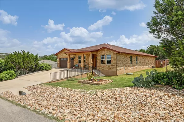 2801 Douglas CV, Lago Vista, TX 78645