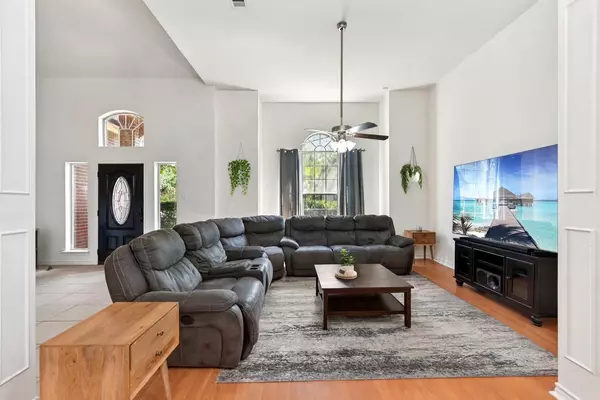 Austin, TX 78732,3808 Latimer DR