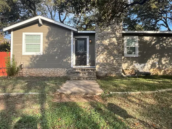 18302 Red Bud LN, Jonestown, TX 78645