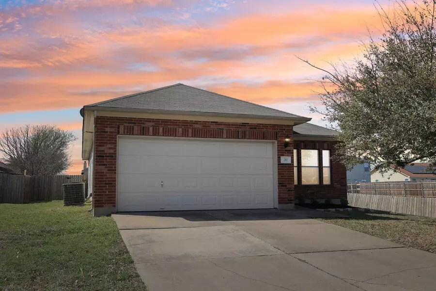 211 Almquist ST, Hutto, TX 78634