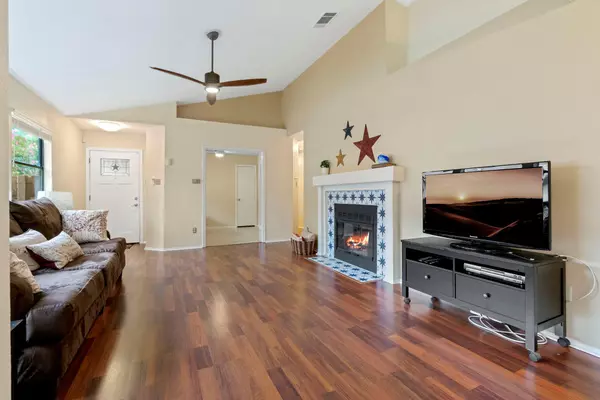 Austin, TX 78745,3008 Siskin DR