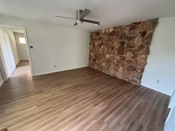 Canyon Lake, TX 78133,1058 Lonesome