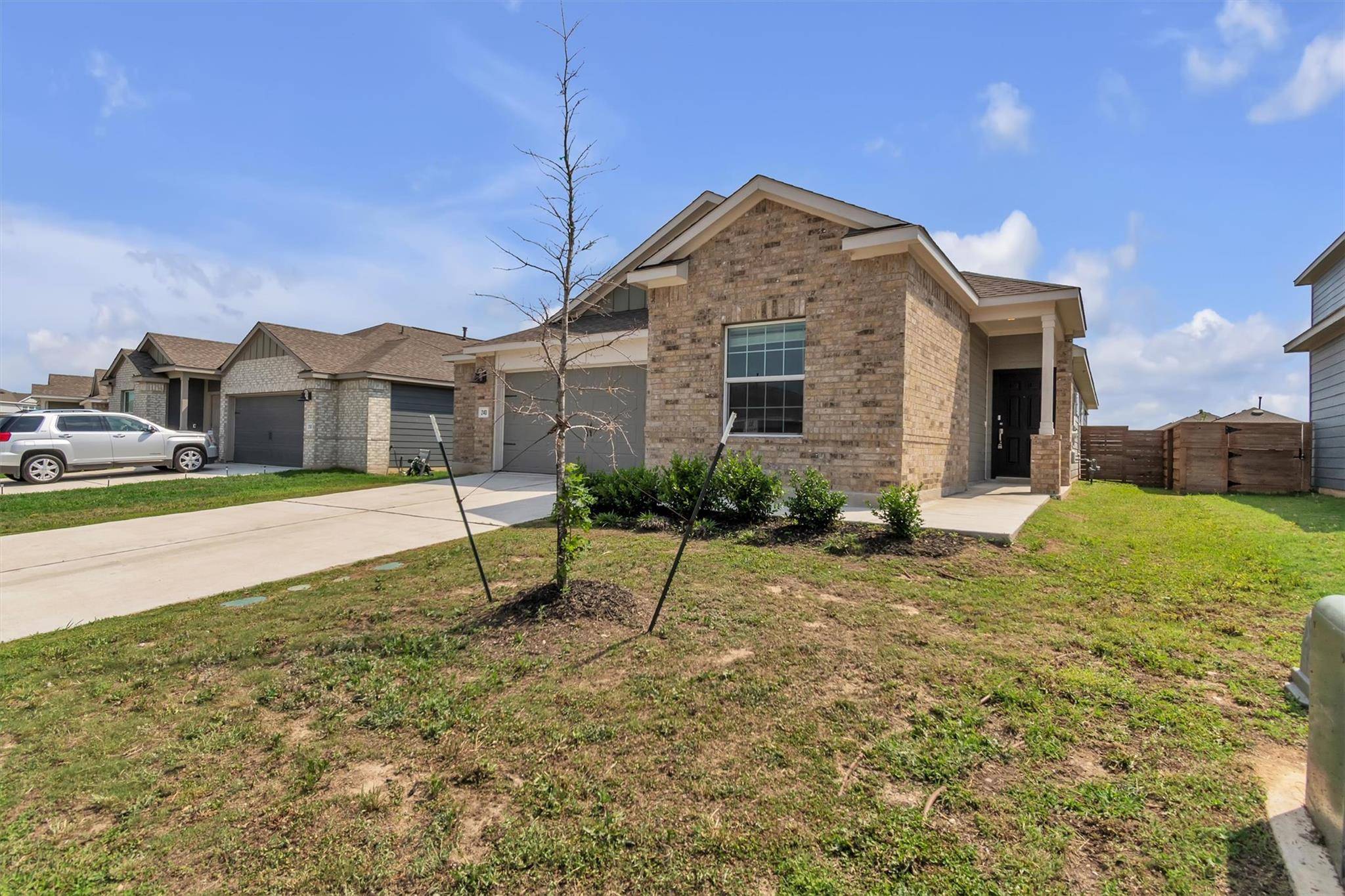 Kyle, TX 78640,240 Madrid