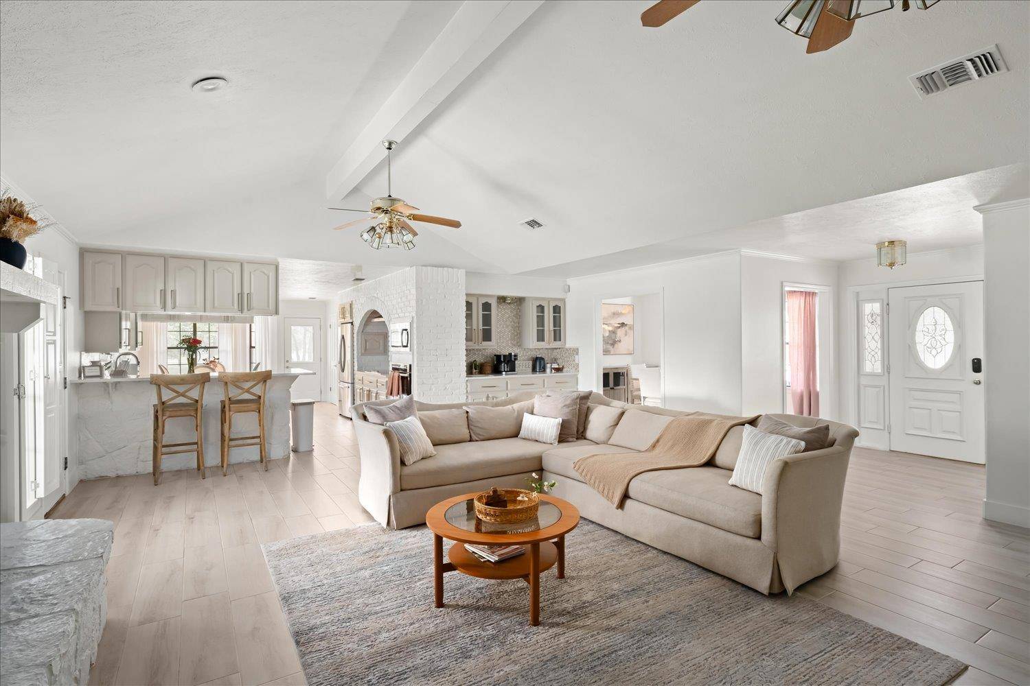 Buda, TX 78610,604 Oakwood DR