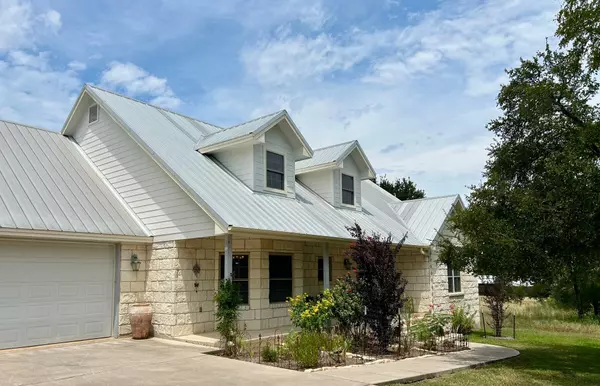 Kingsland, TX 78639,141 Chaumont ST