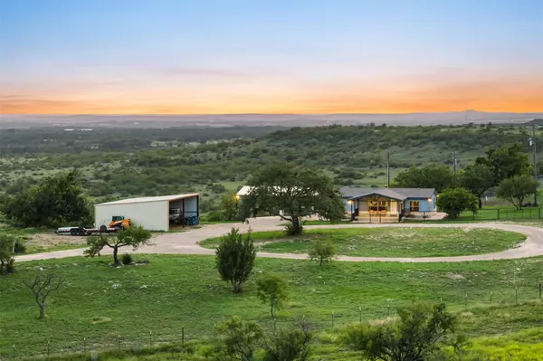 Lampasas, TX 76550,2989 Fm 580 E