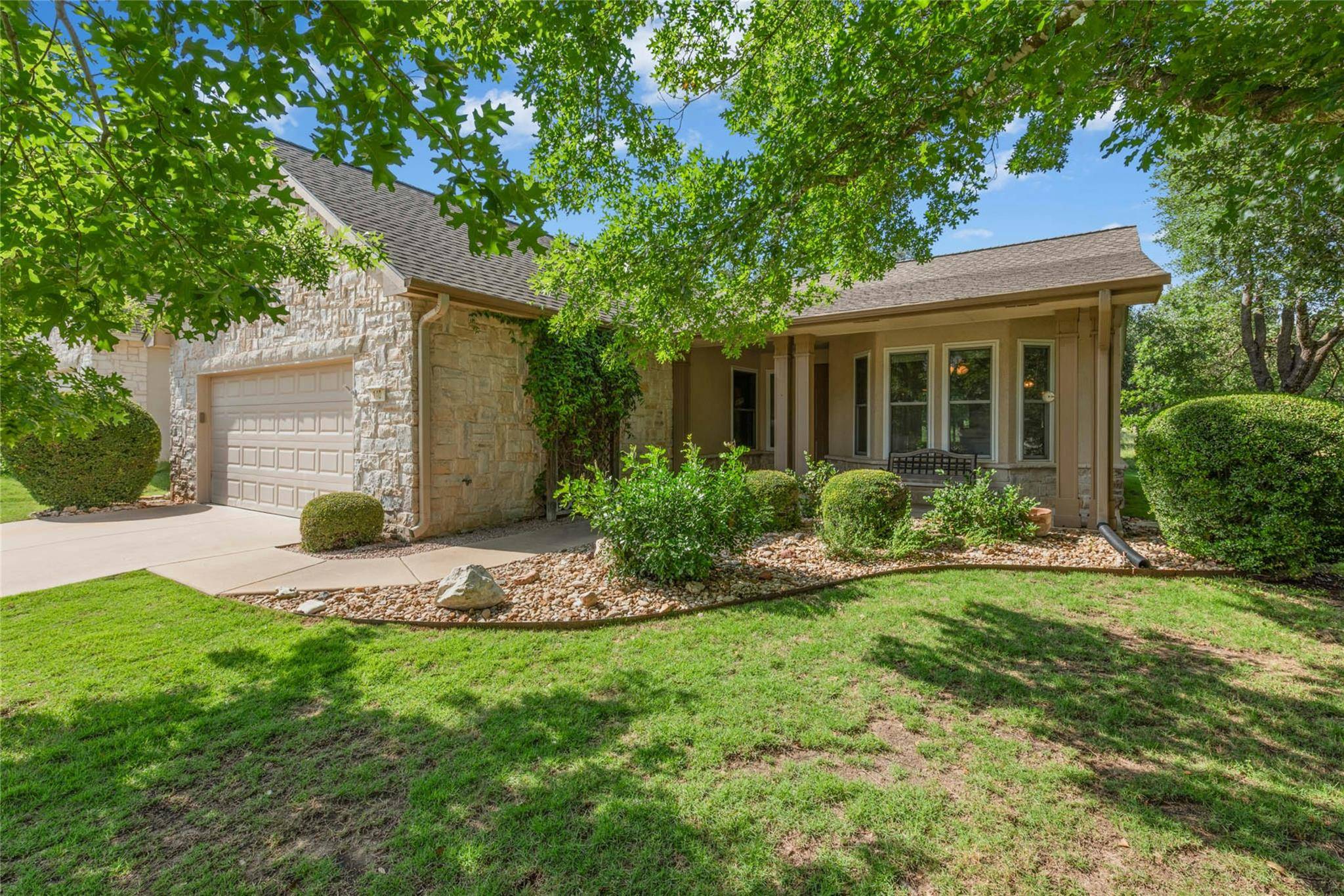 140 Whispering Wind DR, Georgetown, TX 78633