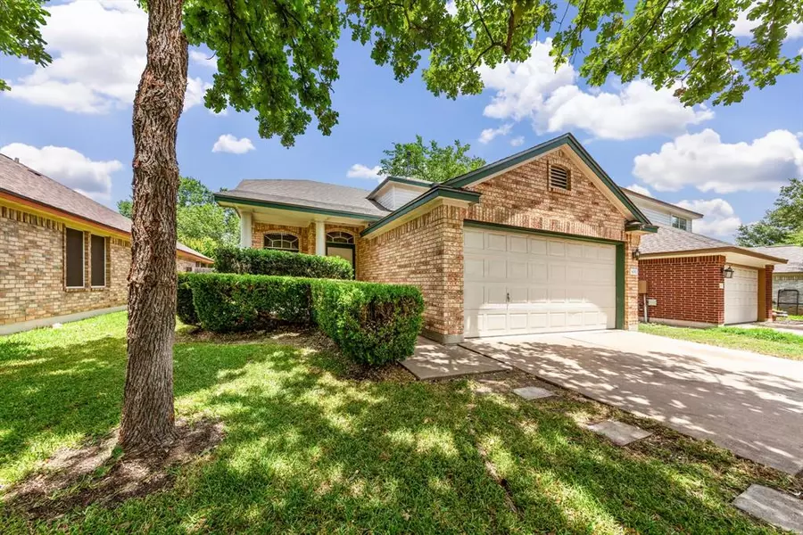 809 House Creek DR, Leander, TX 78641