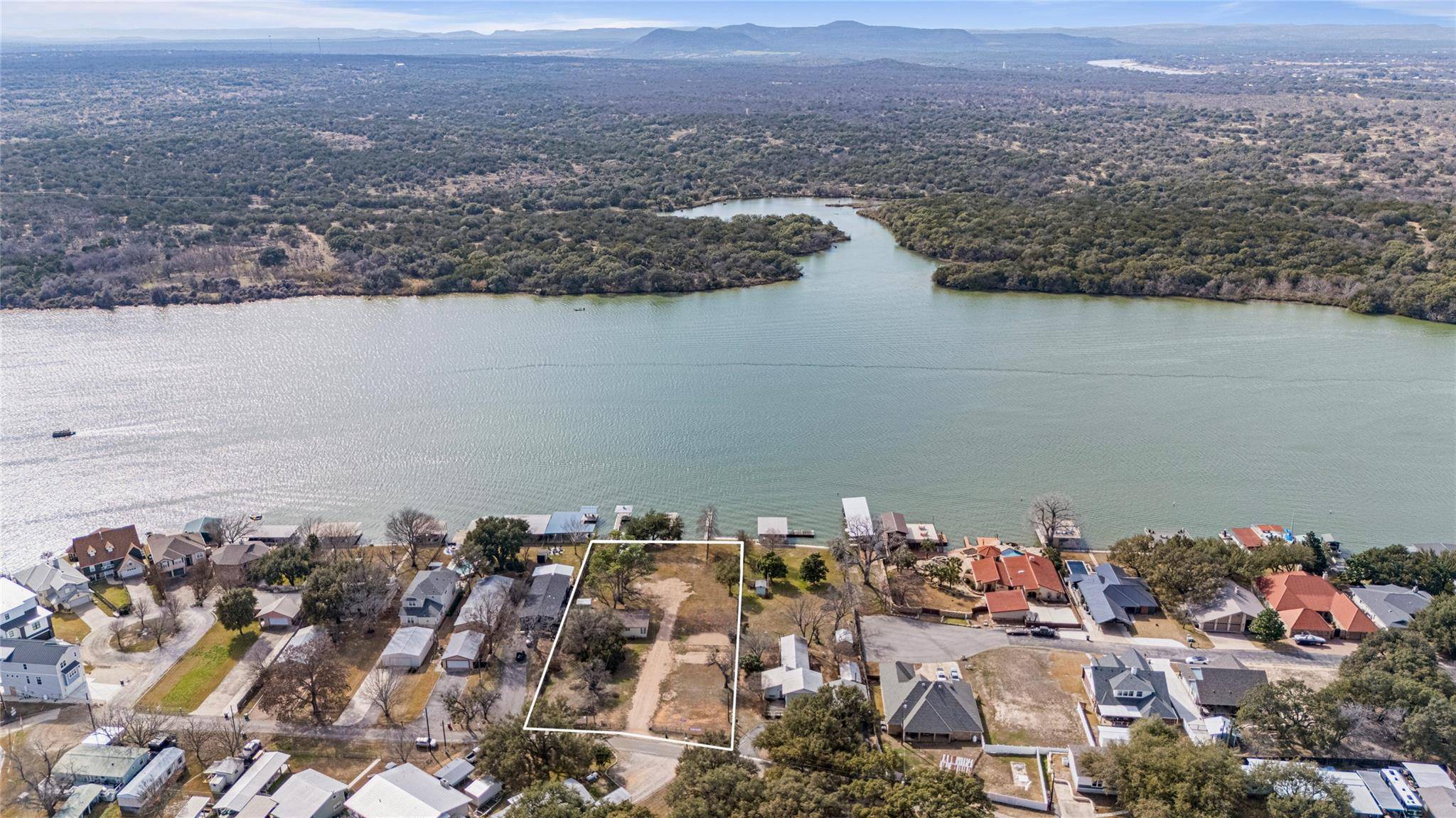 634 County Road 136A RD, Kingsland, TX 78639