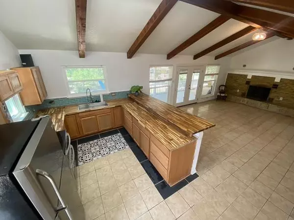 Lakehills, TX 78063,403 Kruse LOOP