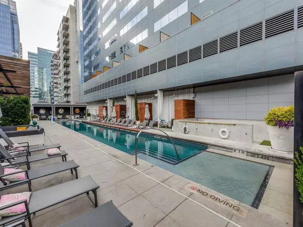 210 Lavaca ST #1801, Austin, TX 78701