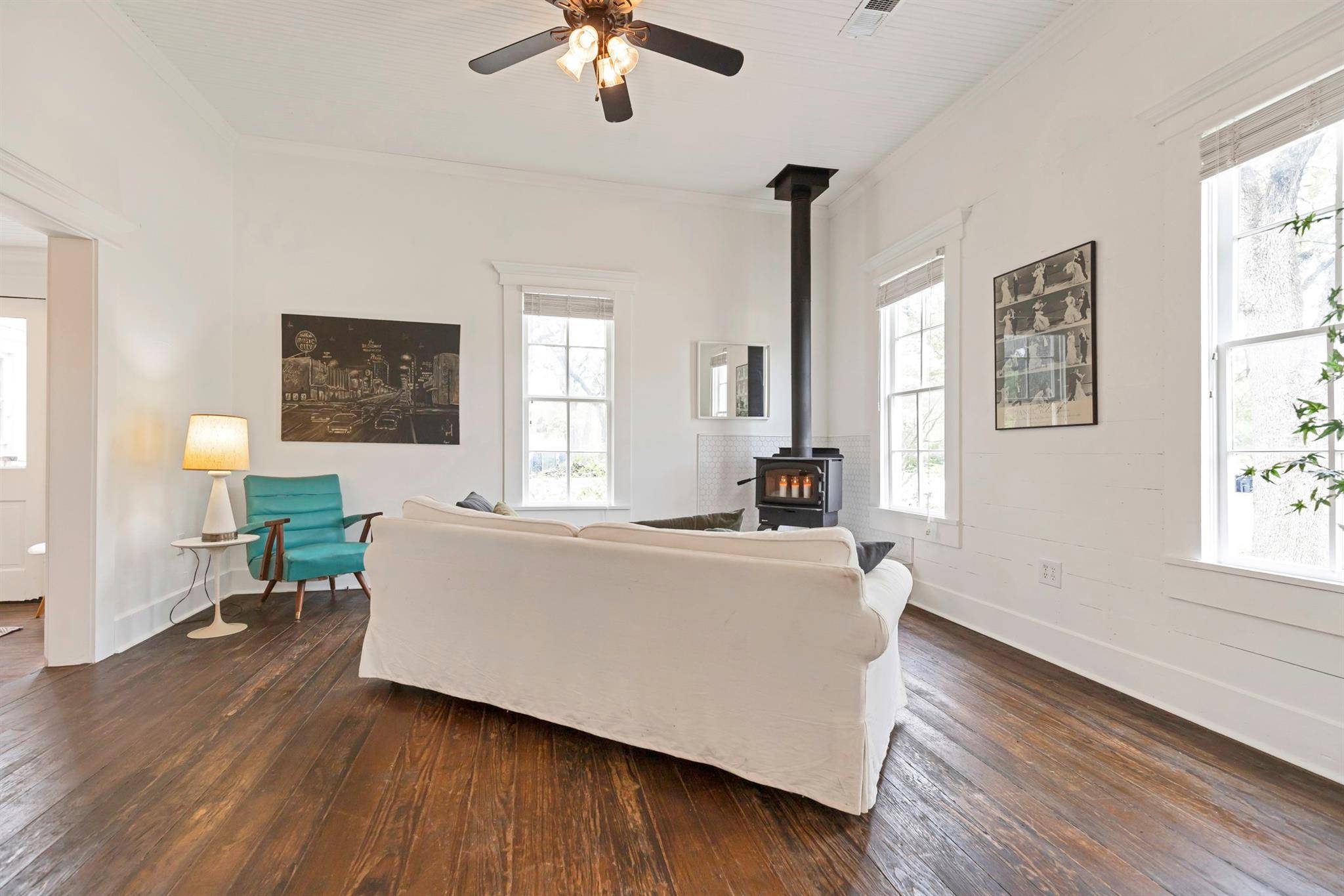 Burnet, TX 78611,409 N Main ST