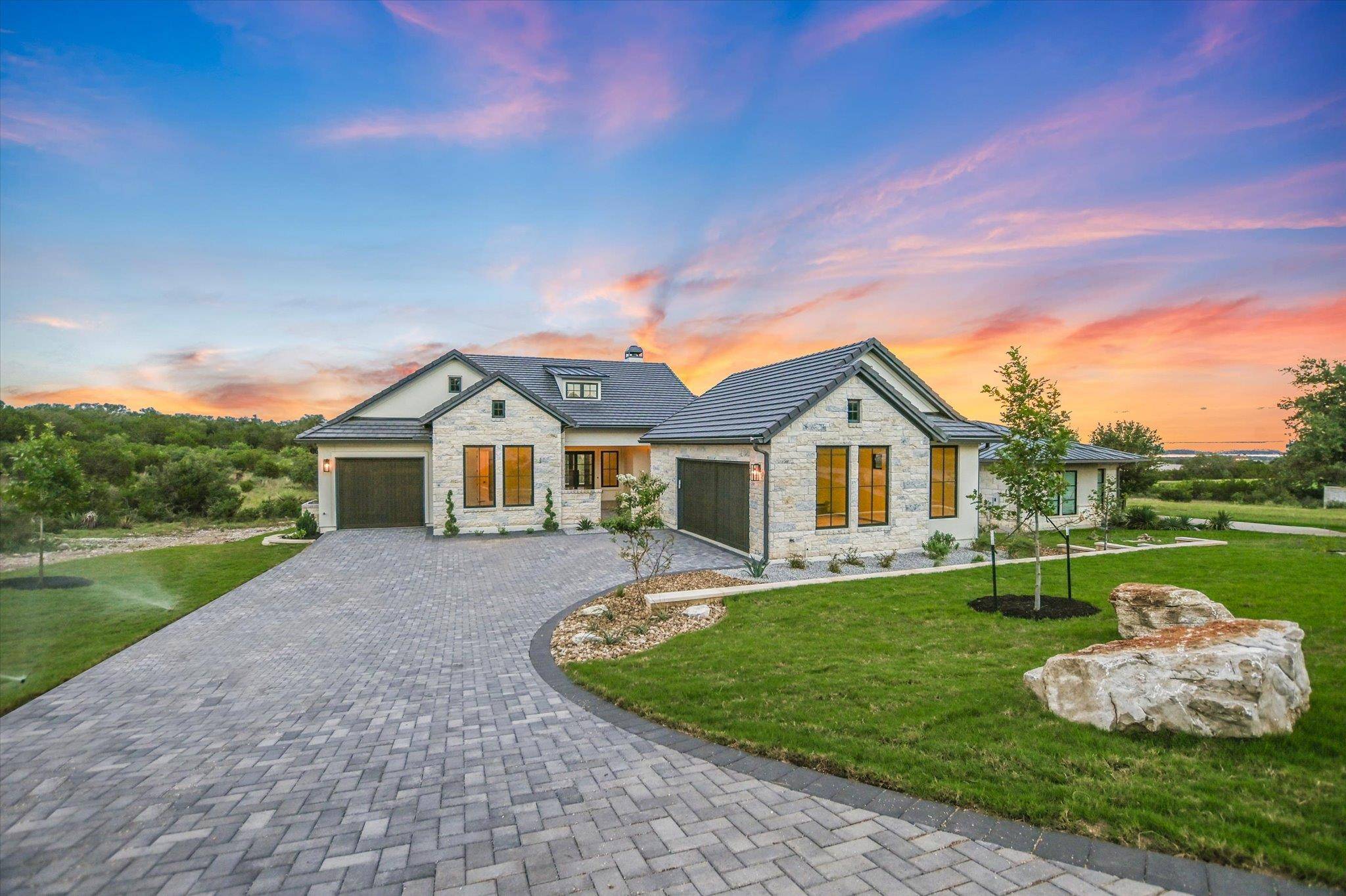 112 Nattie Woods, Horseshoe Bay, TX 78657