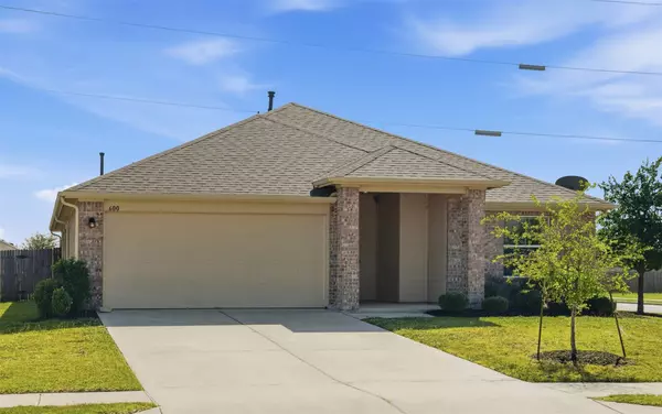 600 Marimoor DR, Hutto, TX 78634