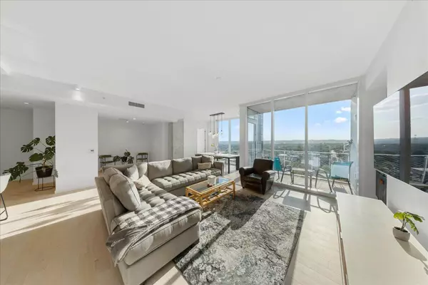 Austin, TX 78701,313 W 17th ST #1204