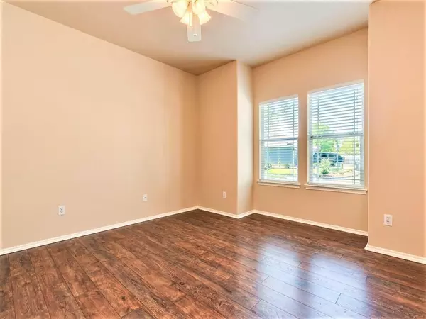 Kyle, TX 78640,279 Cleveland ST