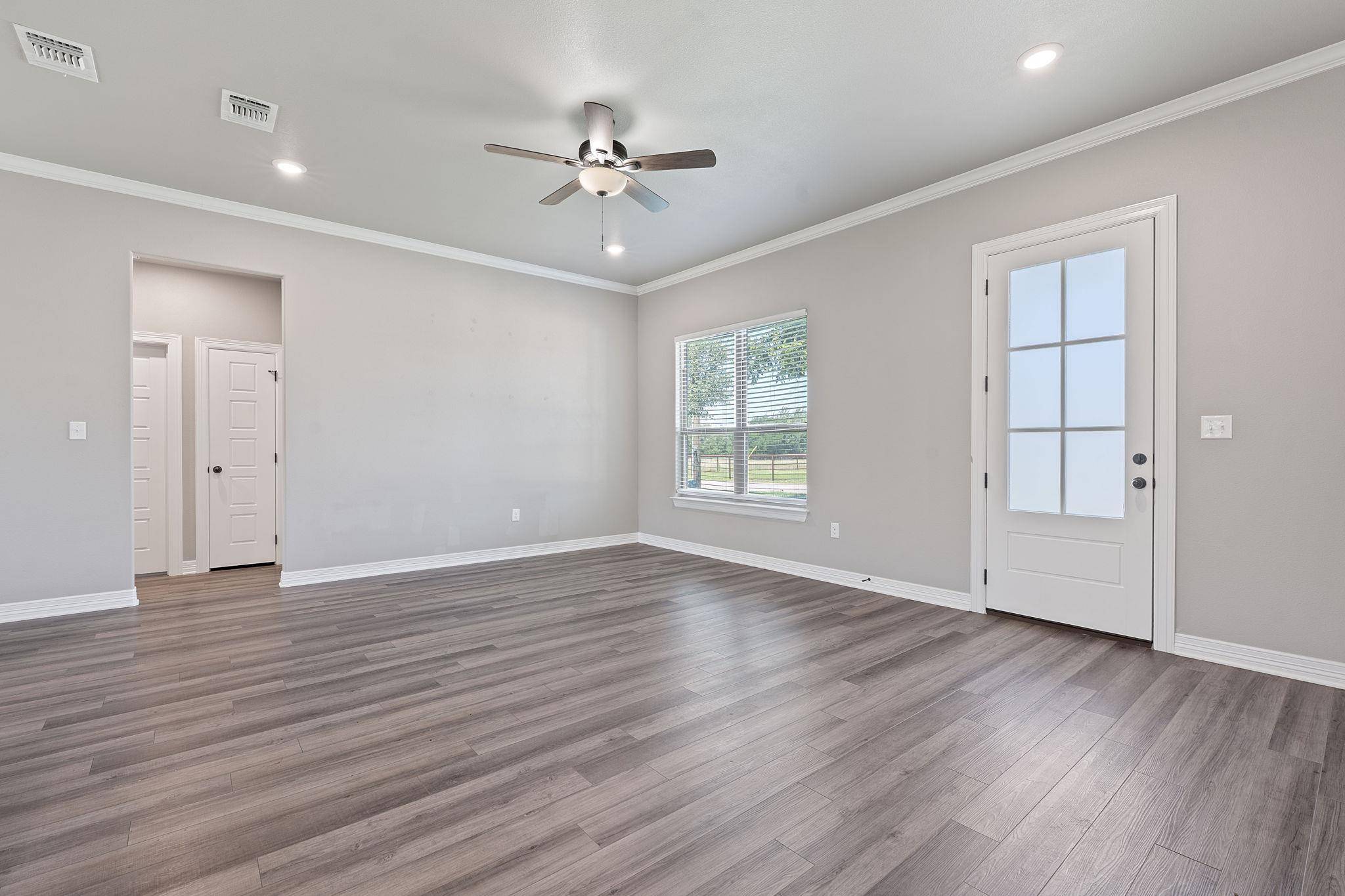 Florence, TX 76527,103 W Tomlinson ST
