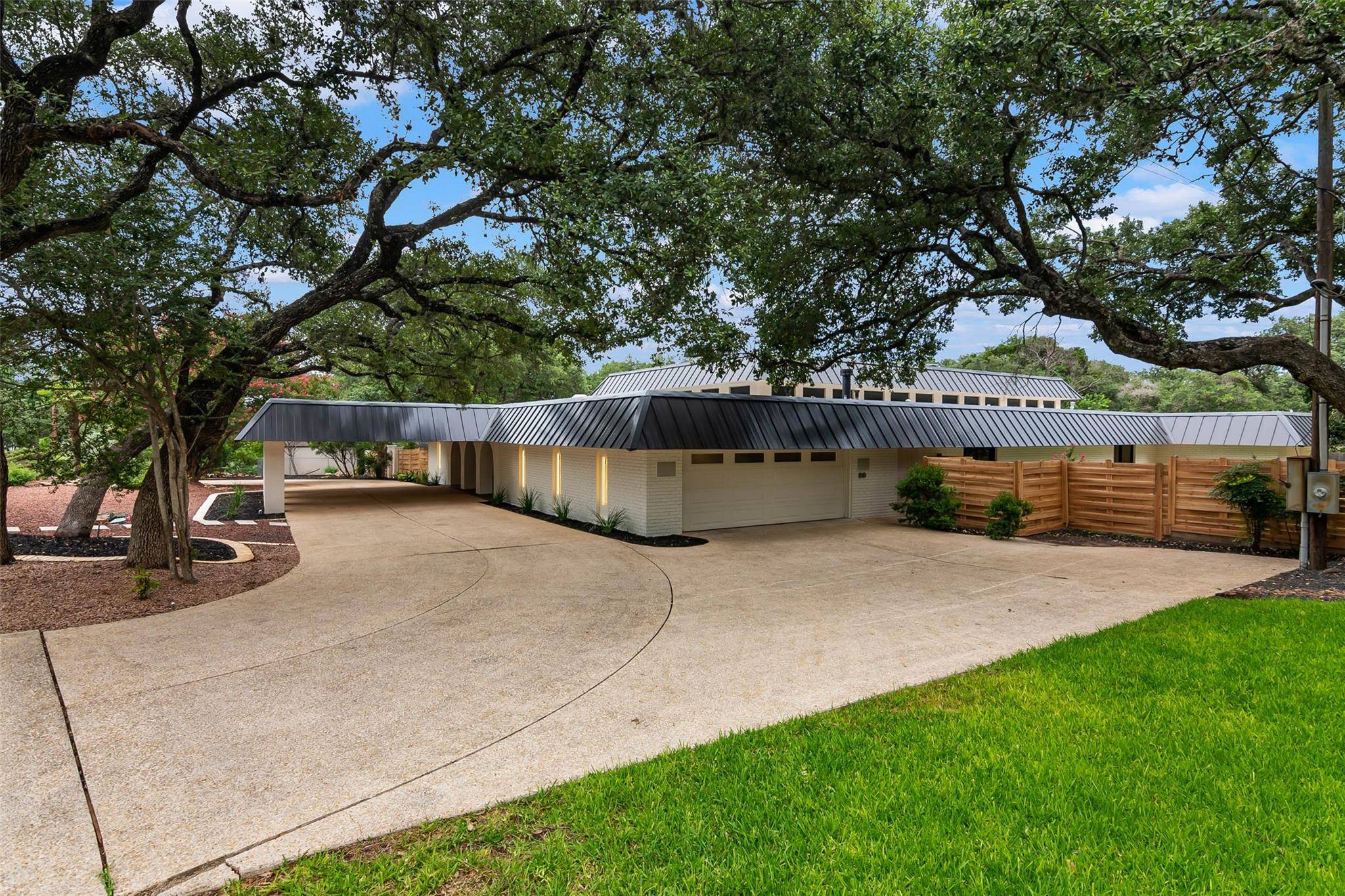 New Braunfels, TX 78130,9 Mission Trace