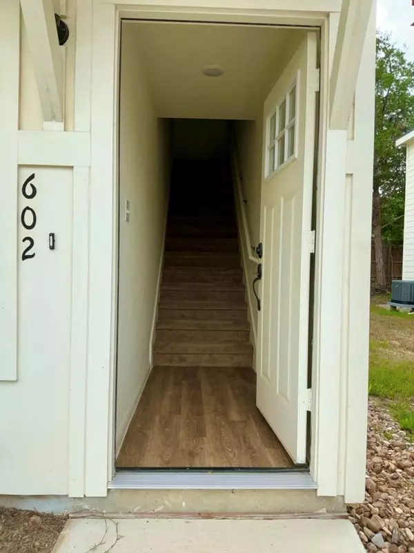 Taylor, TX 76574,2002 W 2nd ST #602