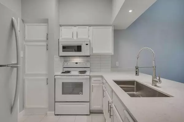 Austin, TX 78705,2901 San Jacinto BLVD #306