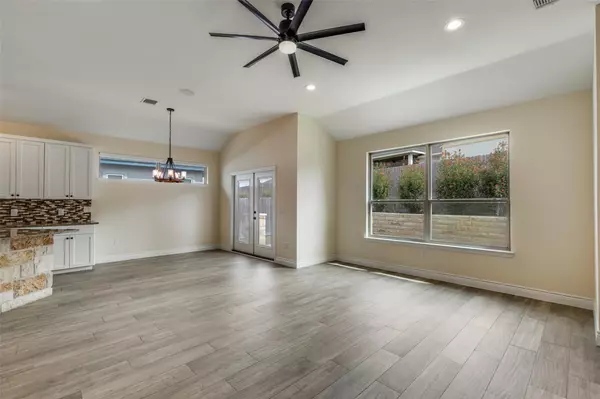 Jarrell, TX 76537,156 Greg LN