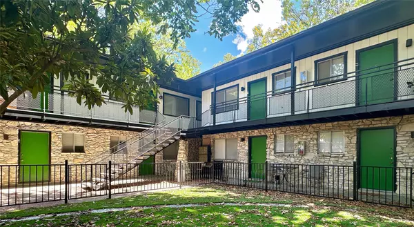 2711 Hemphill PARK #A, Austin, TX 78705