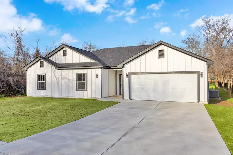 137 Puu Waa Waa LN, Bastrop, TX 78602